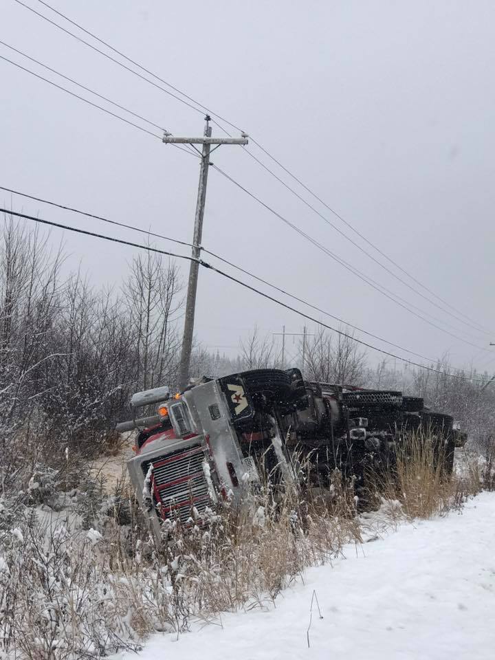 Un camionneur de Saint-Prime perd la vie sur la route 167