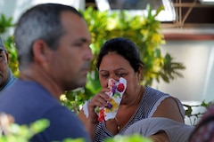«Donnez-moi mon fils!», les Cubains en pleurs