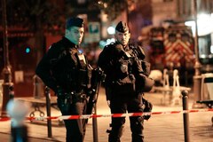 Attentat au couteau à Paris: remise en liberté de deux femmes proches de l’assaillant