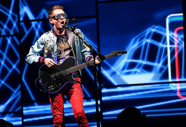 Le groupe rock Muse a fermé la 50e édition du Festival d'été de Québec en donnant le dernier concert sur les plaines d'Abraham, dimanche.